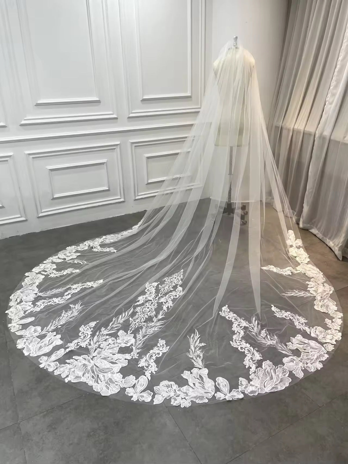 Flower lace veil